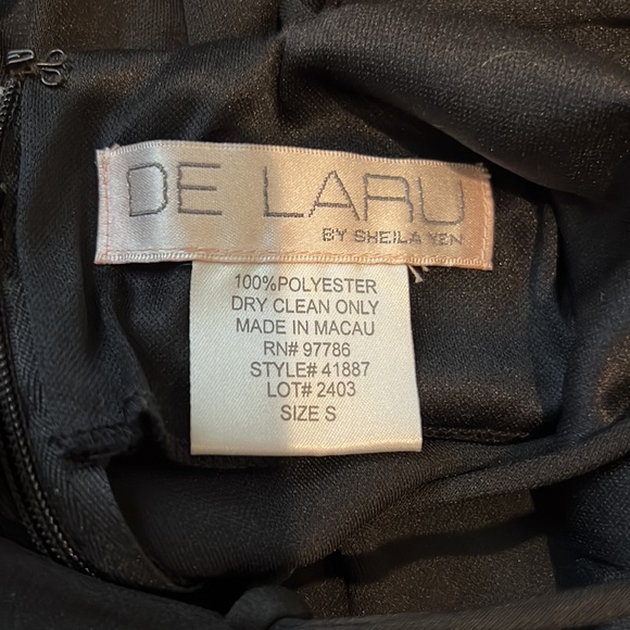 Delaru SMALL black dress - Picture 5 of 5